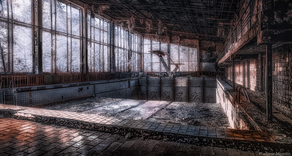 Этот невероятный инфракрасный сериал под названием «Чернобыль: рай для сталкеров» послужил источником вдохновения для работ в этом году в категории «Фоторепортаж». Фото: Vladimir Migutin