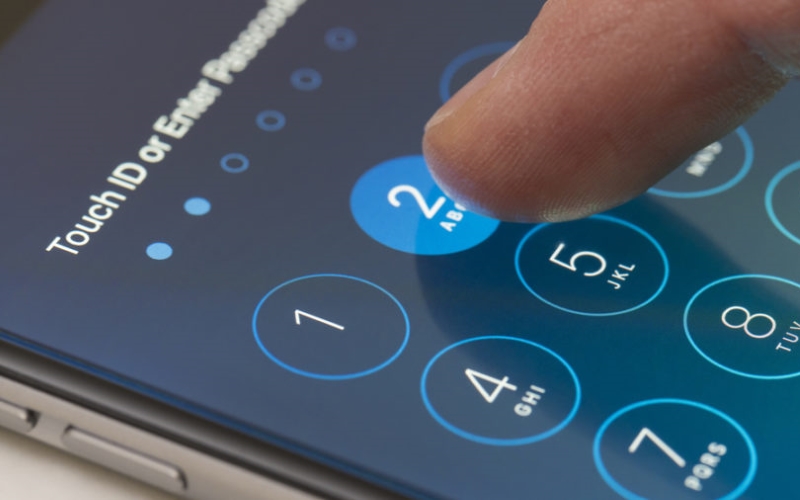 Компания Grayshift, создала устройство The Secretive, которое взламывает коды доступа в iPhone.