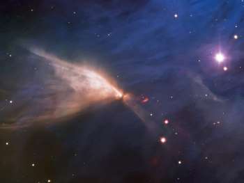 Астрономы заметили призрачную «Однокрылую бабочку», пылающую в космосе.
